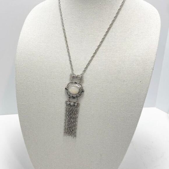 Whiting Davis silver toned statement mother of pearl Drop Necklace 22 inch - Picture 6 of 10